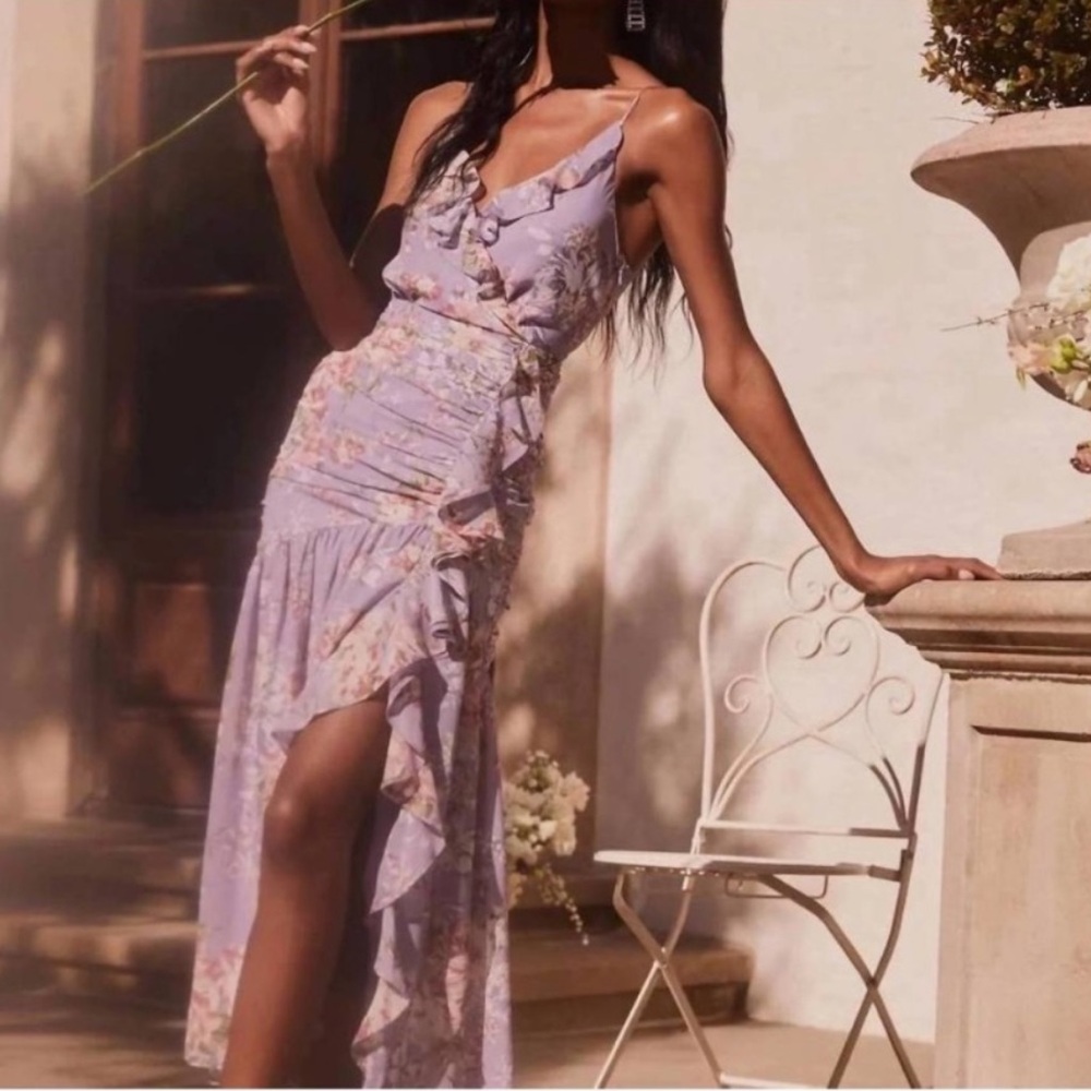 Astr The Label Floral Midi Dress in Lavender